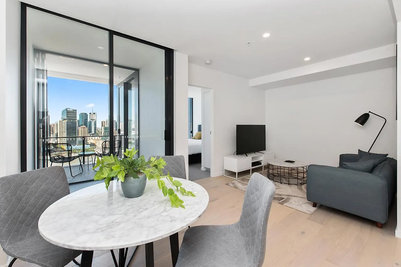 **** Aparthotel Ivy And Eve Apartments By Cllix Brisbane Australia