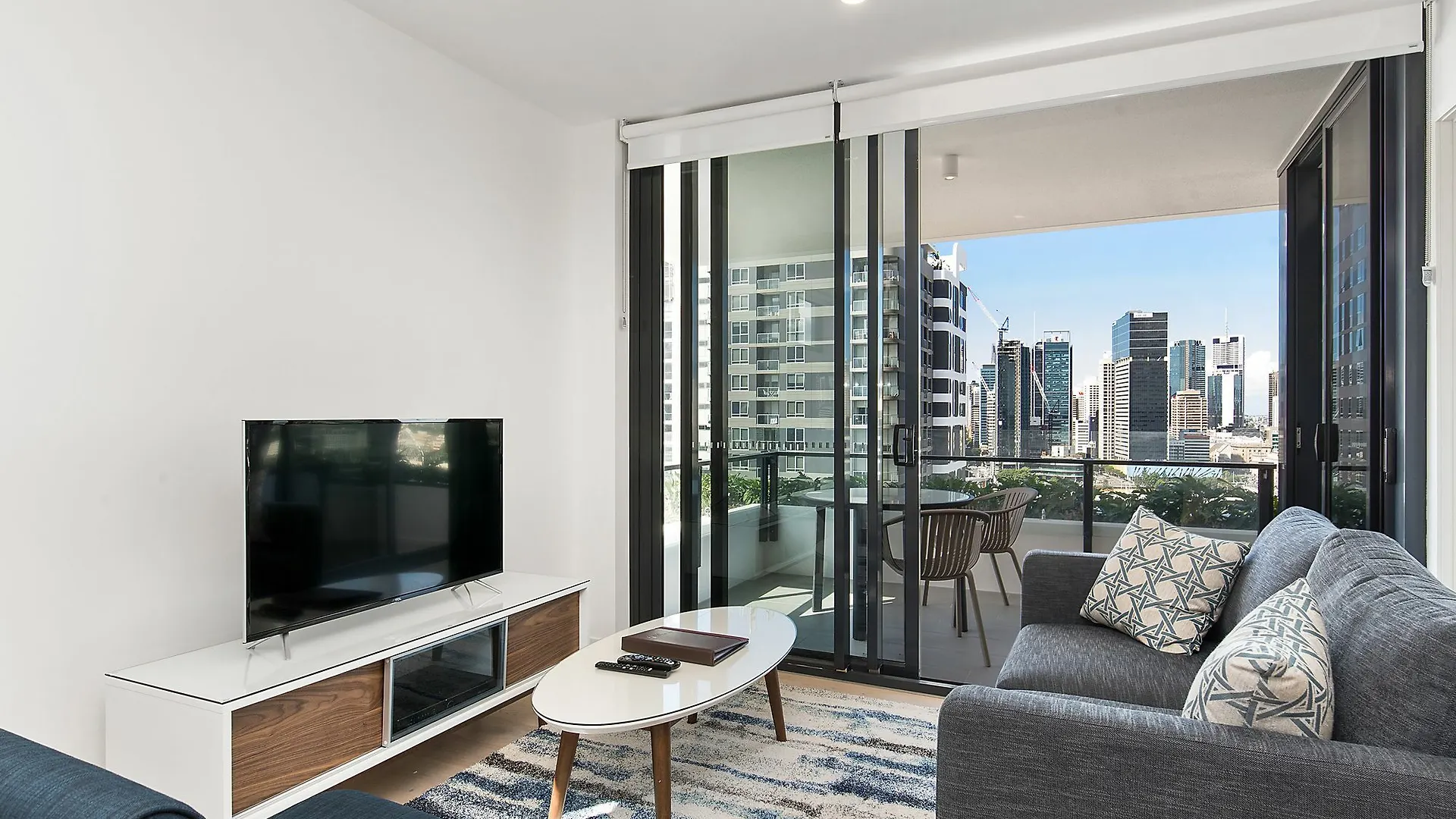 Ivy And Eve Apartments By Cllix Brisbane Aparthotel