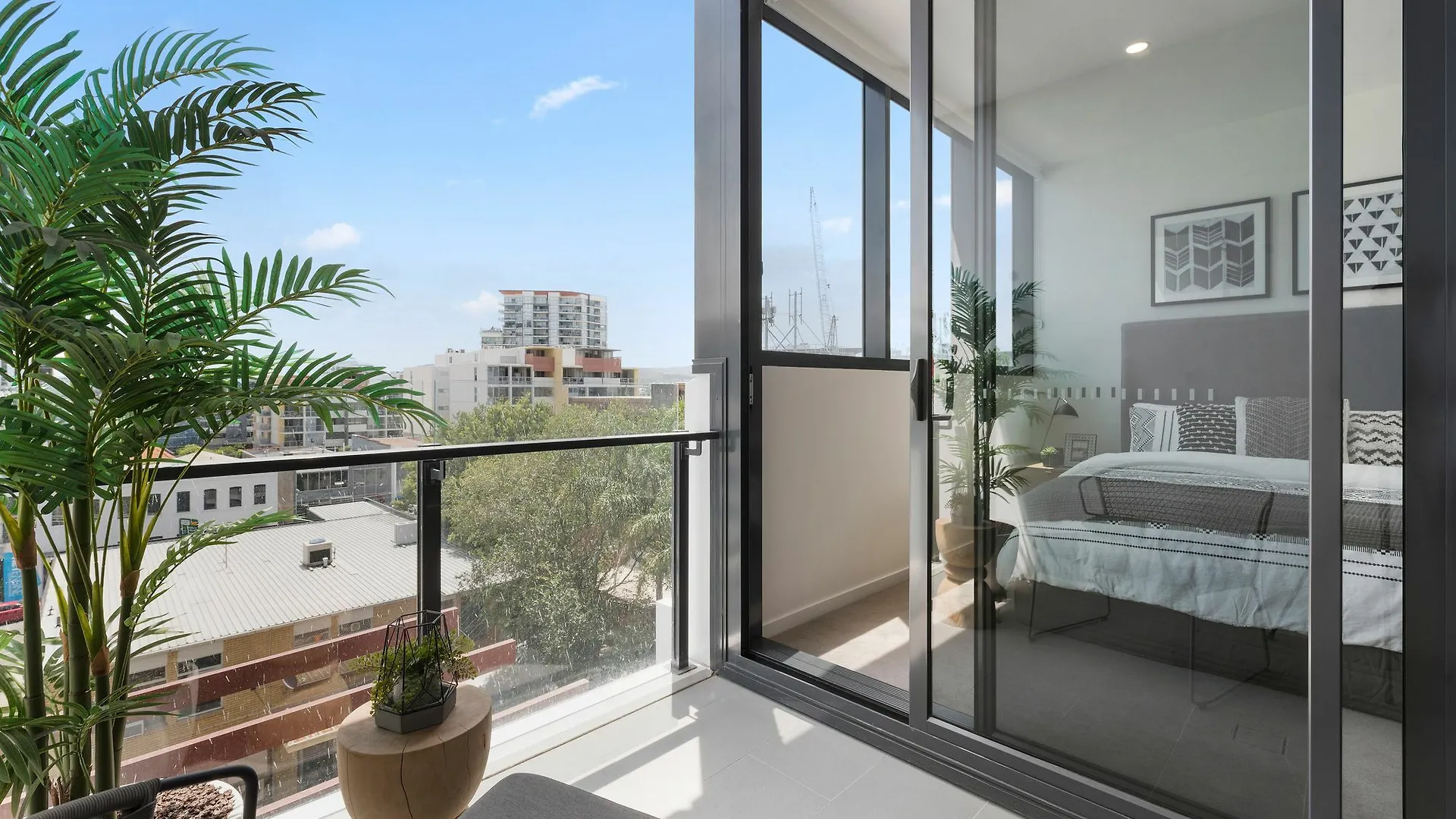 Ivy And Eve Apartments By Cllix Brisbane Aparthotel